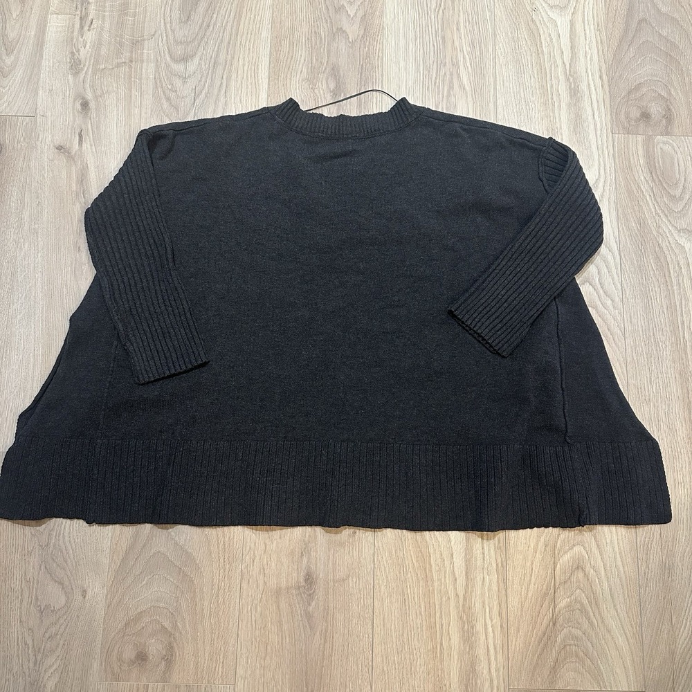 Free People Orion A-Line Sweater Tunic M Charcoal Oversized! V-Neck  $148 Retail - Picture 9 of 9